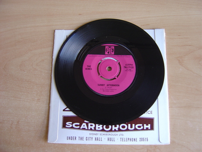 Sunny Afternoon / I'm Not Like Everybody Else