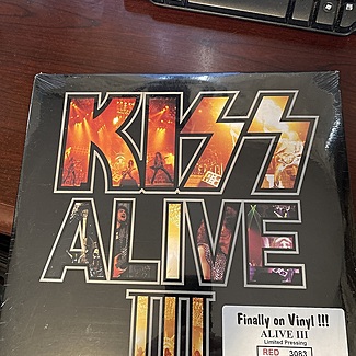 Kiss Alive III Limited Pressing 2 lp Red Disc’s