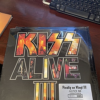 Alive III Limited Pressing white 3089
