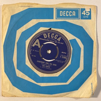 Everybody Sing The Song / Stranger Of Fortune by Earth