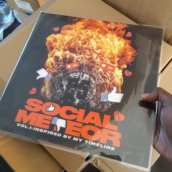 Social Meteor Vol.1: Inspired By My Timeline by Es