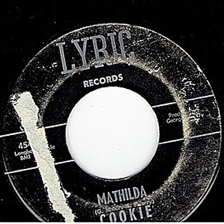 Mathilda / I'm twisted by Cookie & Cupcakes