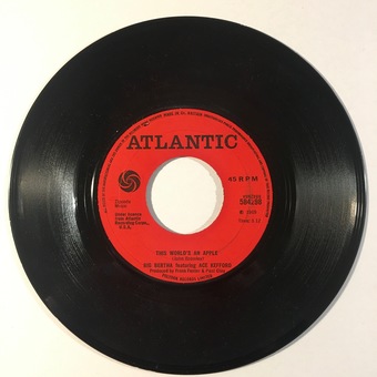 This World's An Apple / Gravy Booby Jamm by Big Bertha Featuring Ace Kefford